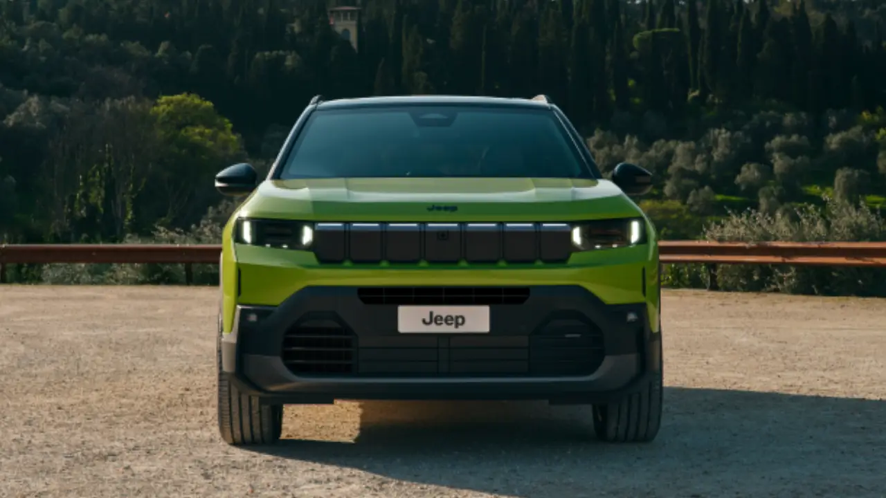 nuova jeep compass  verde vista di fronte